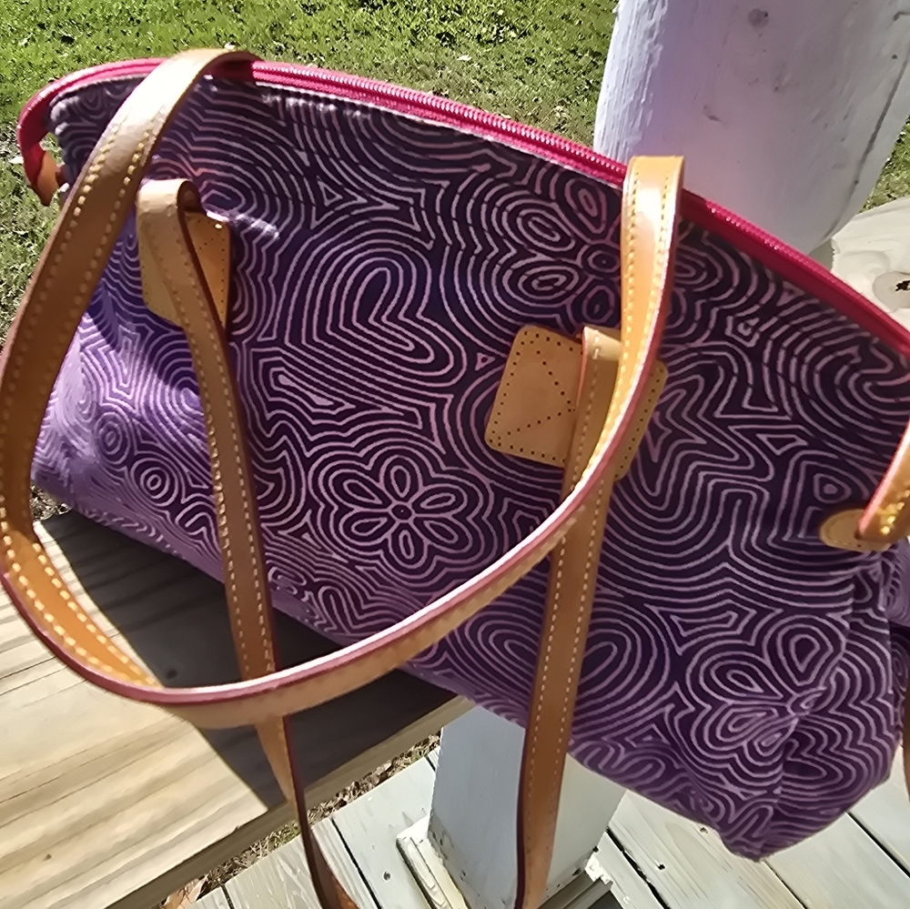 Dooney and Bourke bag🎉